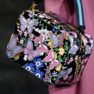 VIVIENNE TAM X Motorola Floral Butterfly Women's Bag